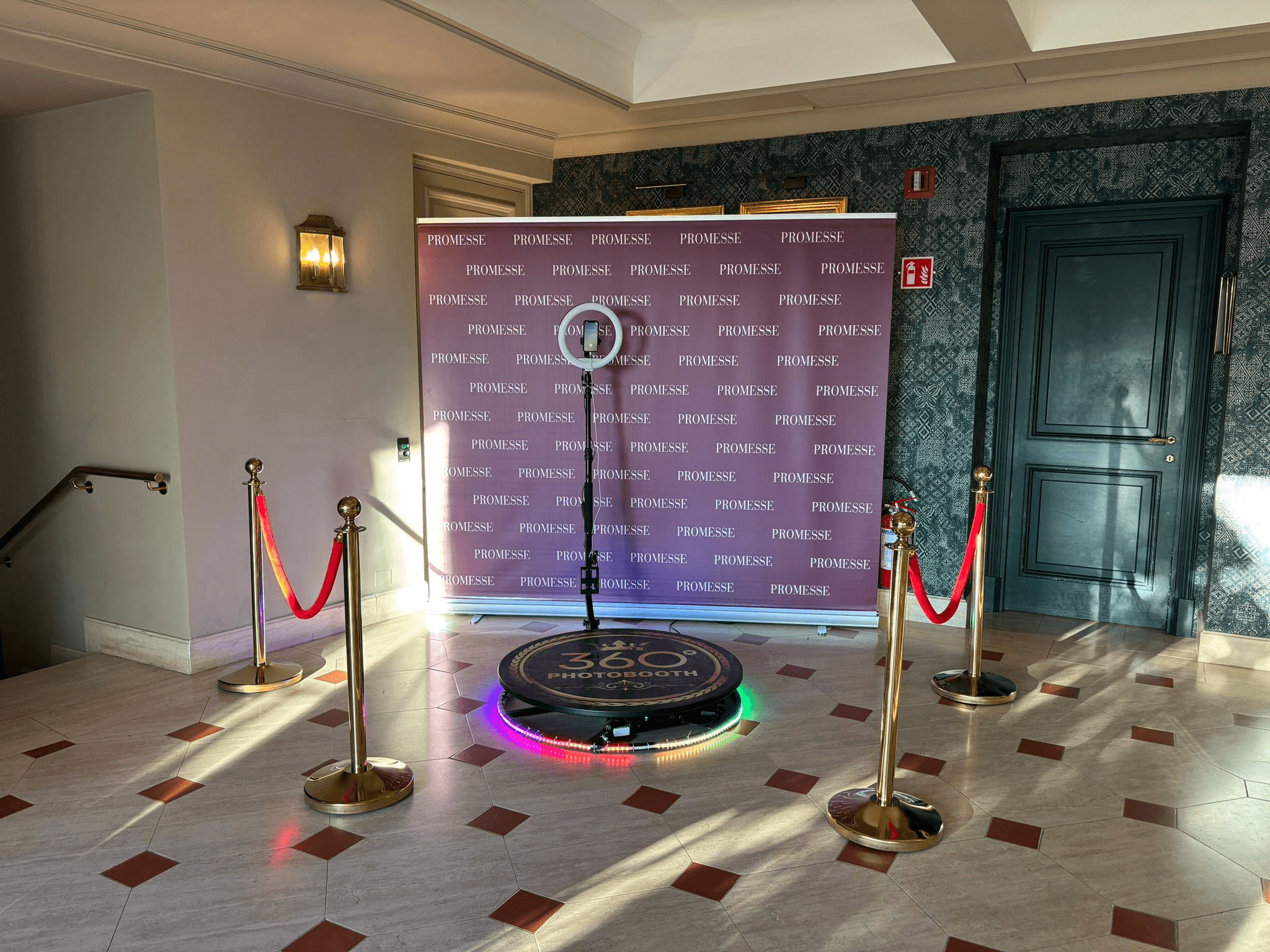 Allestimento area Selfie360